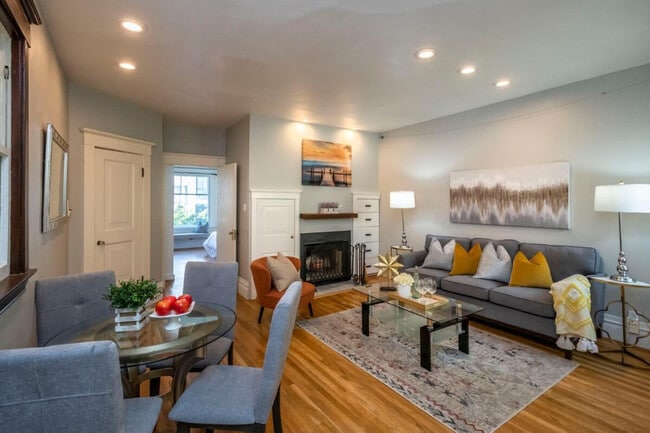 Building Photo - 1081 Pine St Unit ID1026502P