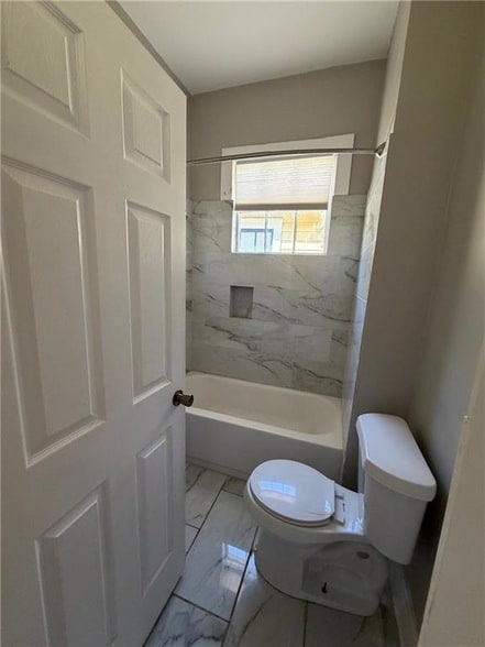 Photo - 8423 Cohn St