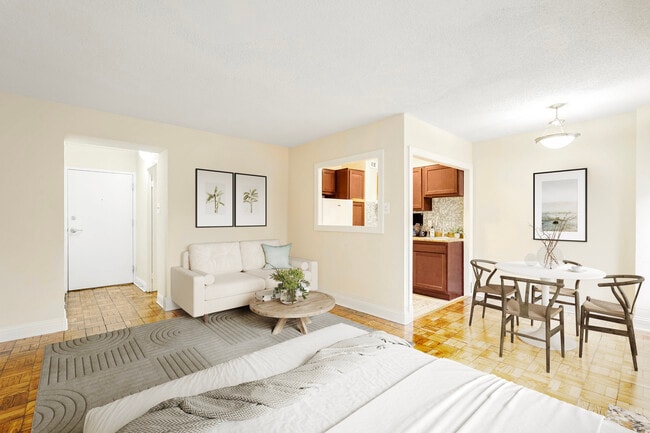 Building Photo - The Cromwell