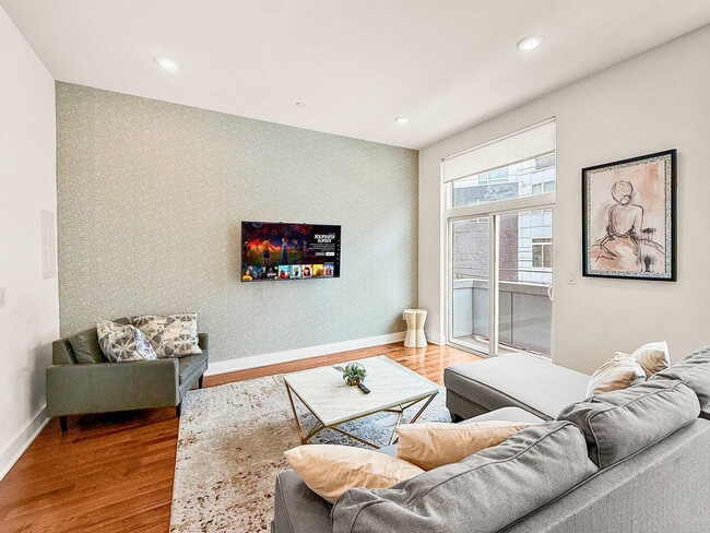 Building Photo - 1102 Germantown Ave Unit ID1285555P