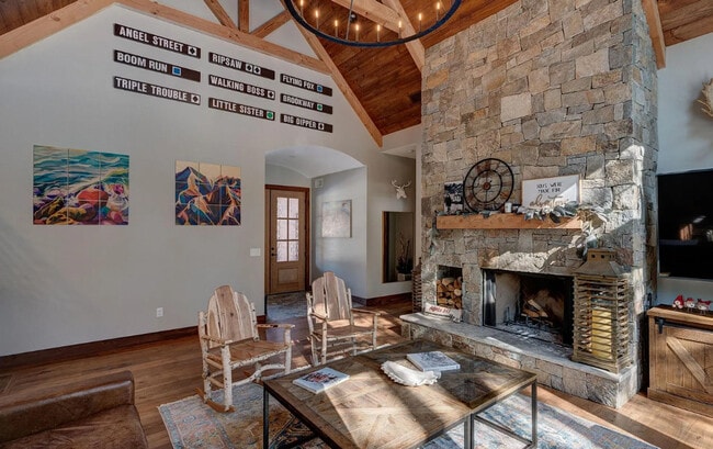 Photo - 179 S Peak Rd Unit ID1262023P