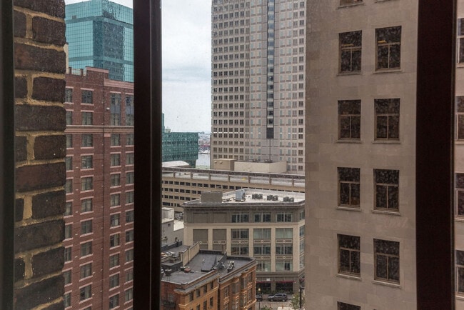 Photo - 10 Light St Unit ID1024636P