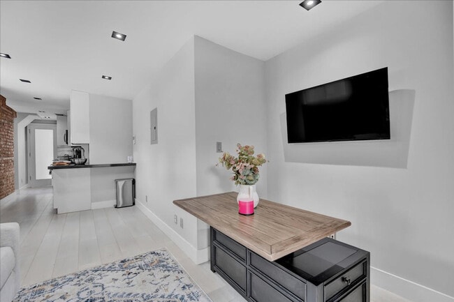 Building Photo - 120 Mulberry St Unit FL3-ID1257050P