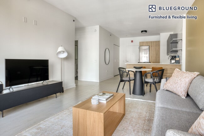 Photo - 1035 W Van Buren St Unit FL11-ID754