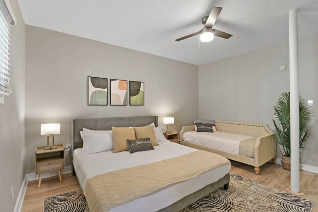 Photo - 5015 Main St Unit ID1366954P