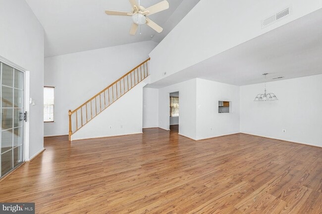 Photo - 2002 Tanglewood Ct Unit 2002