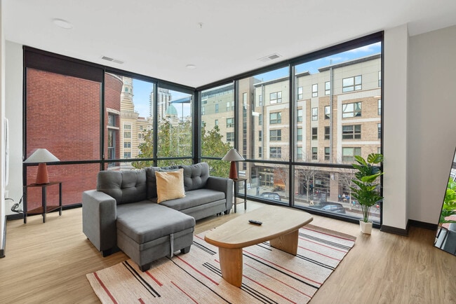 Building Photo - 423 E Michigan St Unit GO ID1032106P