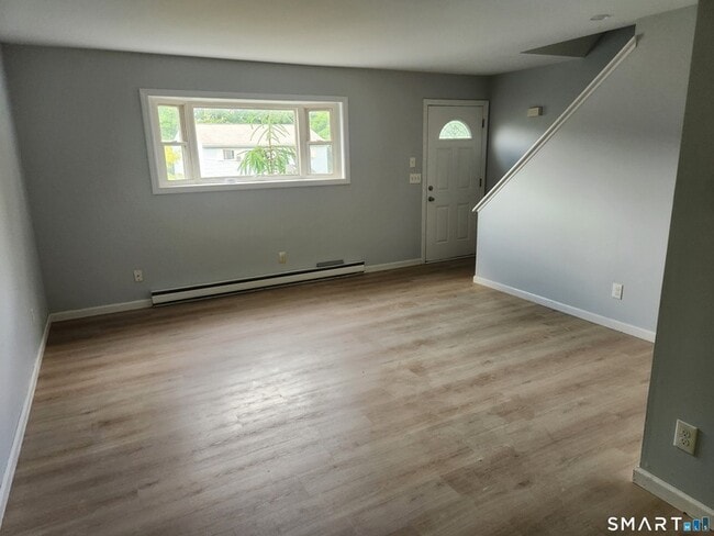 Photo - 1 Knollwood Dr