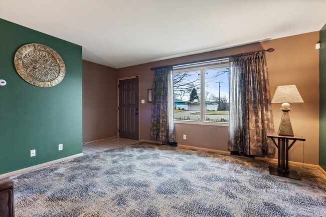 Photo - 537-541 N Edgelawn Dr Unit 537