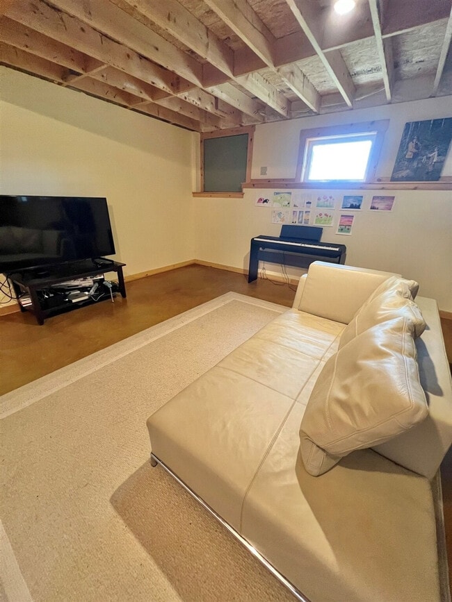 Photo - 185 Big Sandy Rd Unit ID1255648P