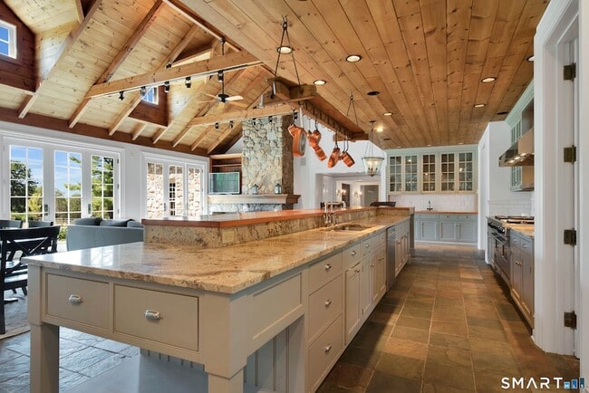 Photo - 55 Bishop Ln