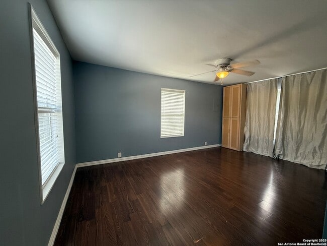 Photo - 3402 N New Braunfels Ave