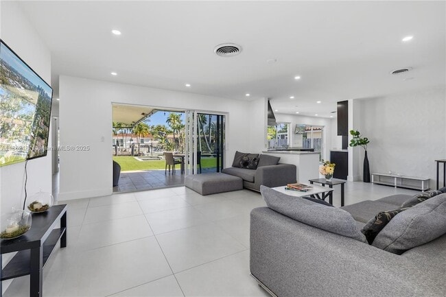 Photo - 1709 SW 5th Pl