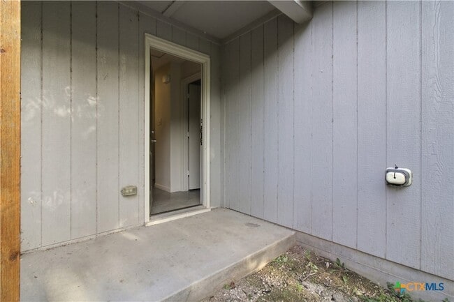 Photo - 912 S 6th St