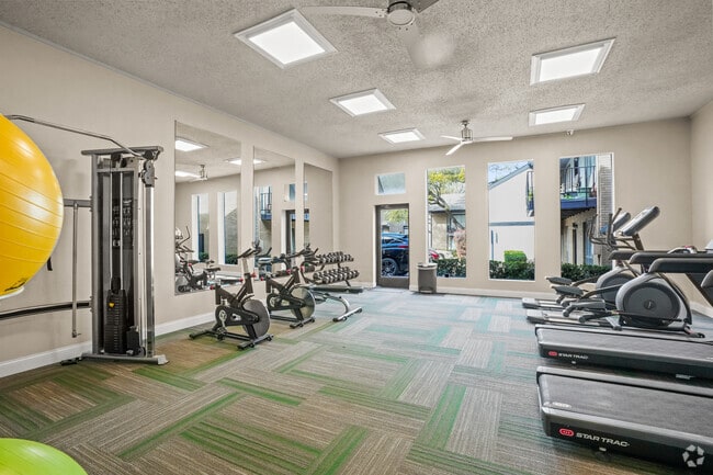 Fitness Center - Lakeridge Heights