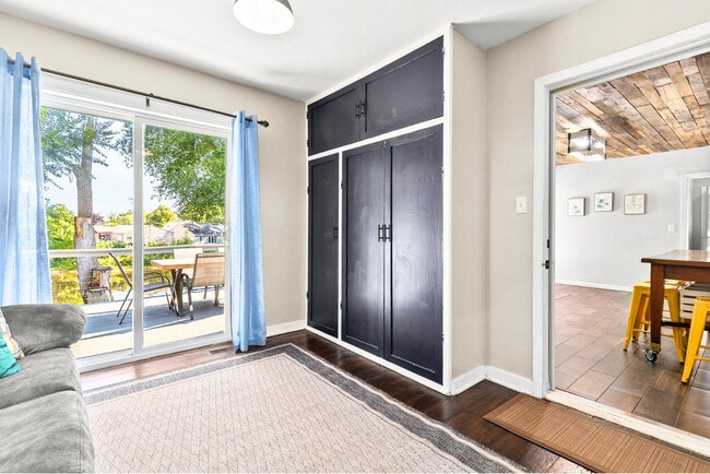Photo - 107 Smith Ave Unit SI ID1531273P