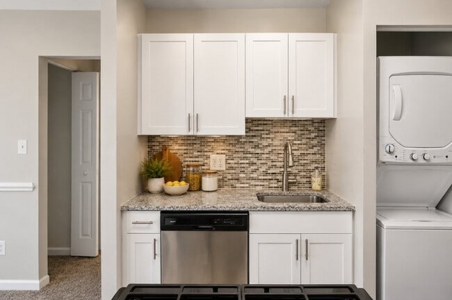 Photo - Parke Laurel Apartment Homes