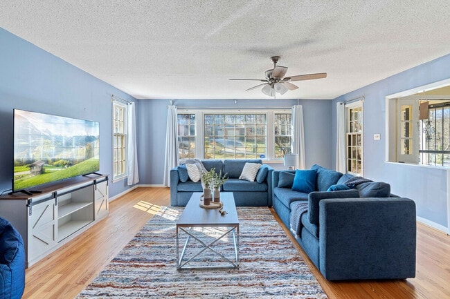 Building Photo - 710 SE Maynard Rd Unit SI ID1374269P