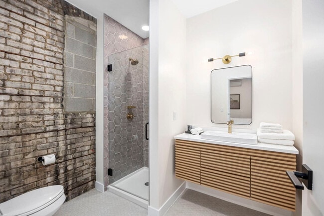 Photo - 644 Bridge St NW Unit SI FL2-ID1539824P