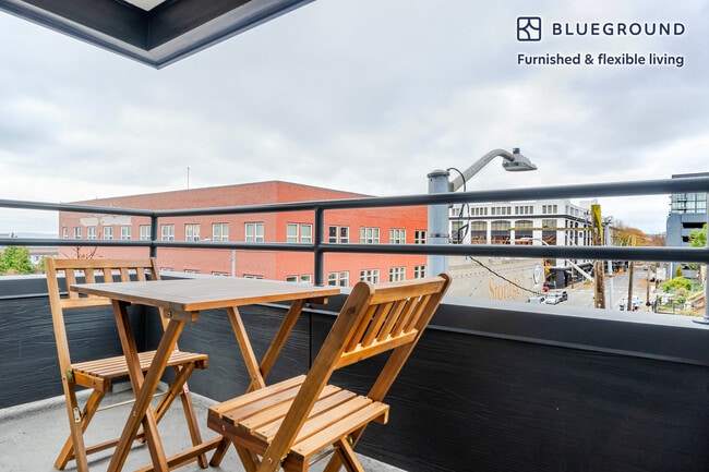 Photo - 2400 Elliott Ave Unit FL2-ID971