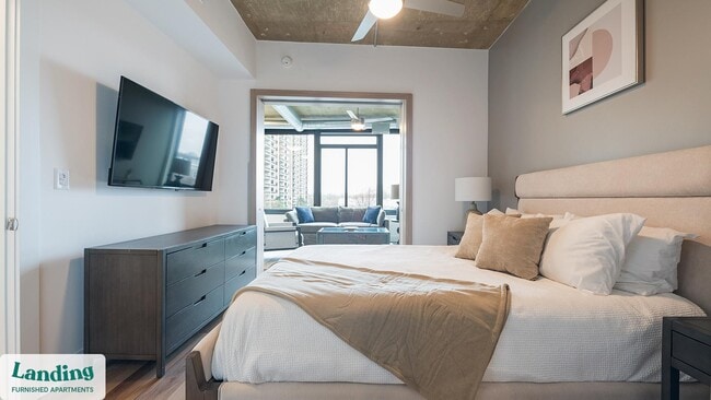 Photo - 5201 Leesburg Pike Unit 441