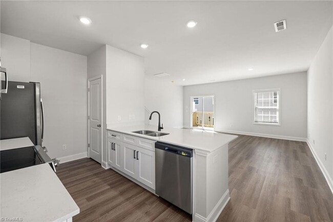 Photo - 1729 University Dr Unit C1