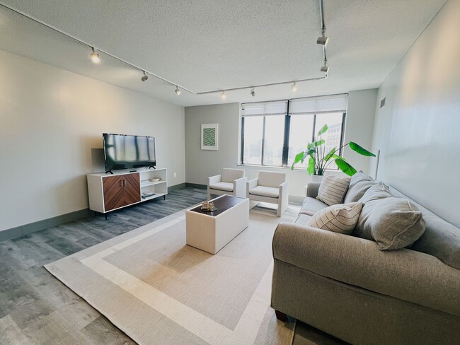 Photo - Bushnell On The Park