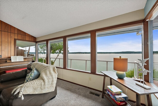 Photo - 153 Maple Ln NW Unit ID1296624P