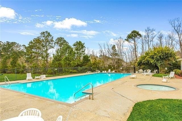 Photo - 305 Brown Thrasher Loop S