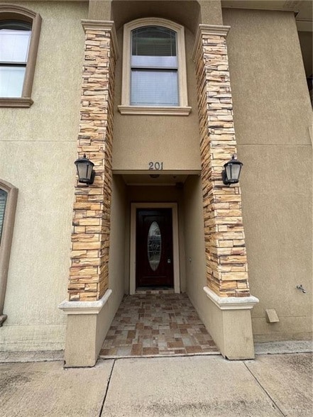 Photo - 201 S 1st Ave