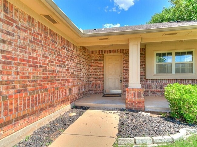 Photo - 18100 Calle Way
