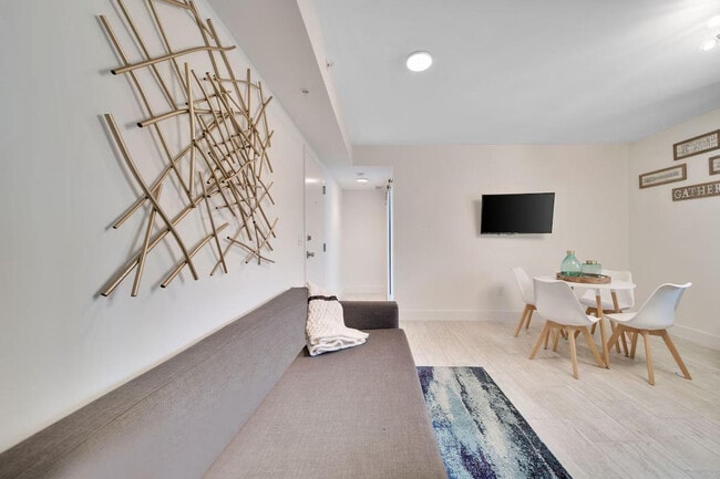 Photo - 1540 SW 22nd Ave Unit ID1388868P