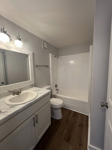 Photo - 2421 Madison St Unit 13