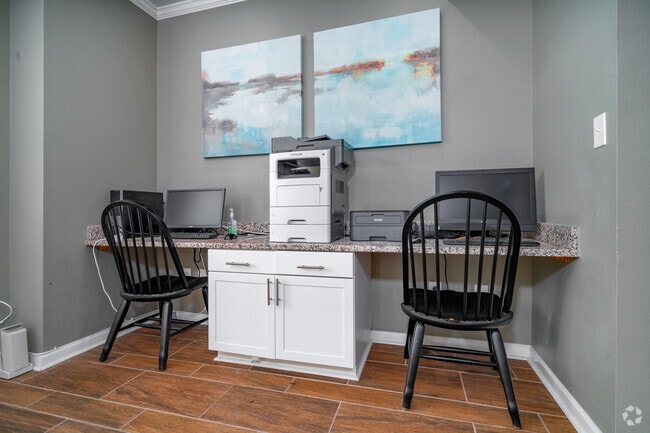 Business Center - Trails at River Road (Boerne Creekside)