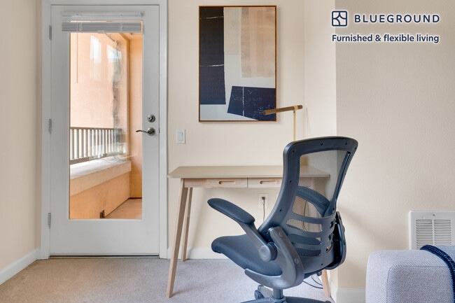 Photo - 853 Commodore Dr Unit FL5-ID988