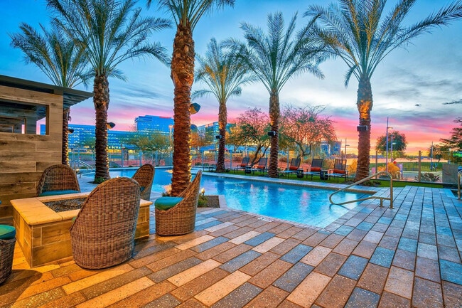 Photo - 555 N College Ave Unit SI ID1014342P