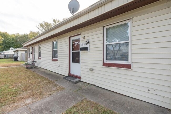 Photo - 1841A Riddle Ave