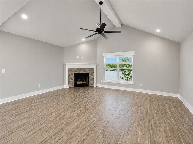 Photo - 4302 SW Adams Rd