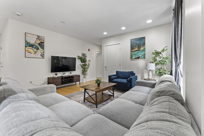 Building Photo - 601 Albany St Unit SI ID1240294P