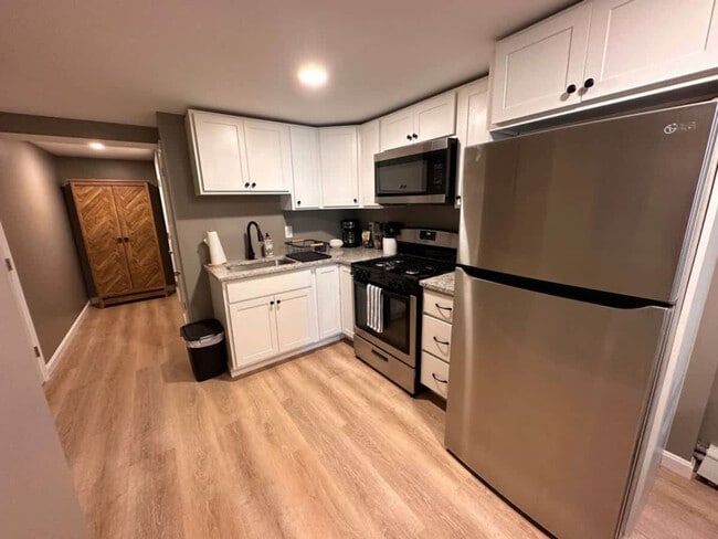 Photo - 301 Portsmouth Ave Unit ID1312402P