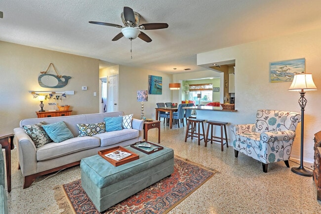 Building Photo - 157 Longwood Dr Unit SI ID1545681P