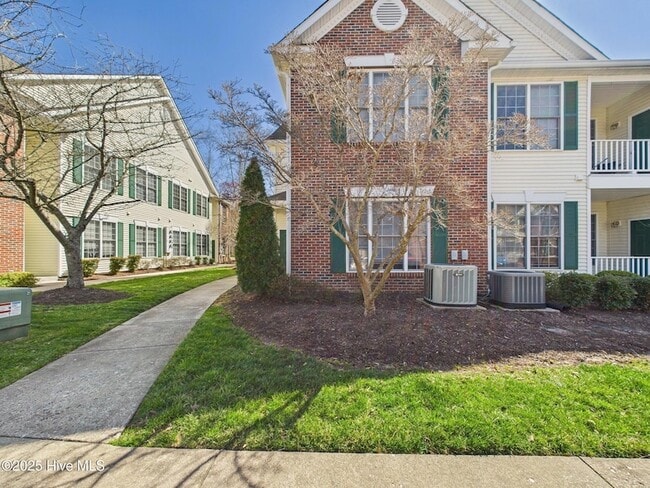 Photo - 2111 Kudrow Ln Unit 2111