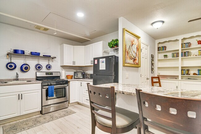Photo - 1409 Maple St Unit SI ID1385600P
