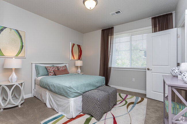 2BR, 2.5BA - 1,182SF - San Tropez Apartments & Townhomes