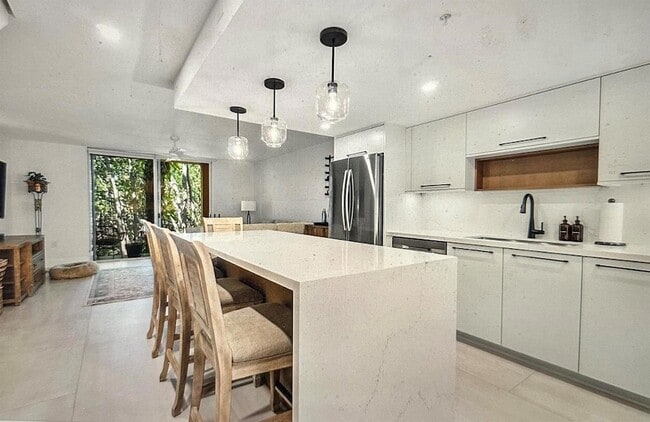 Photo - 1100 Scotia Dr Unit 105