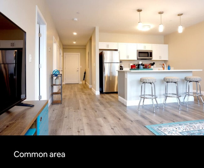 Building Photo - 148 Pearl St Unit SI ID1470143P