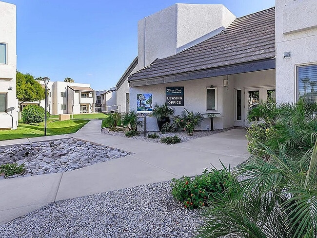 Leasing Office - River Park