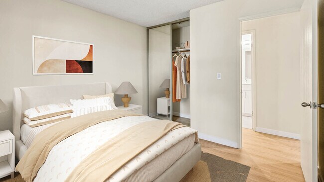 Bedroom with Hard Surface Flooring - Briarwood