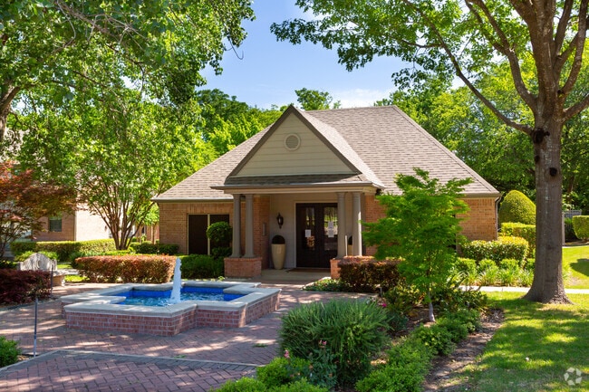 Building Photo - Chappell Creek Village