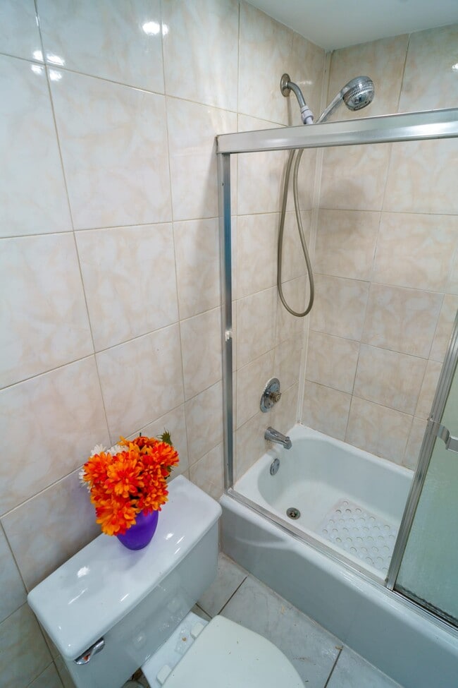 Photo - International Village/ Fully Furnished